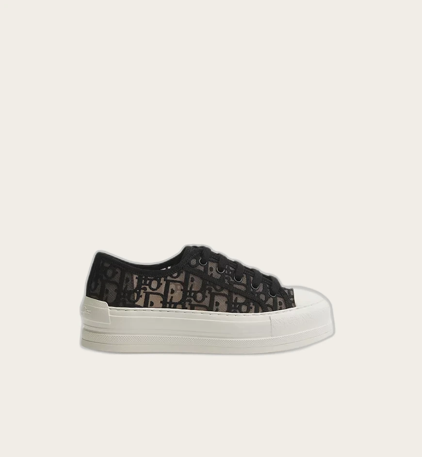 Sneaker Walk Platform